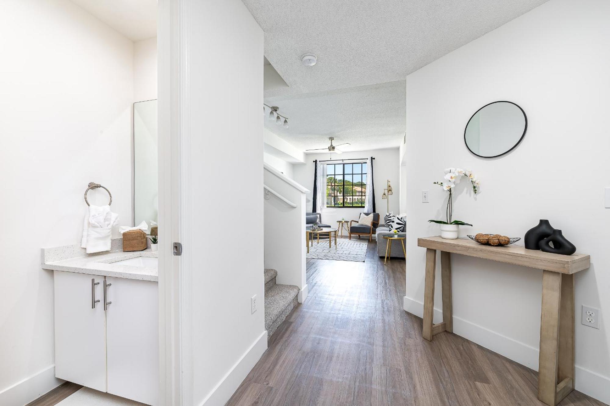 Newly Renovated Townhome With King Bed 德尔雷比奇 外观 照片