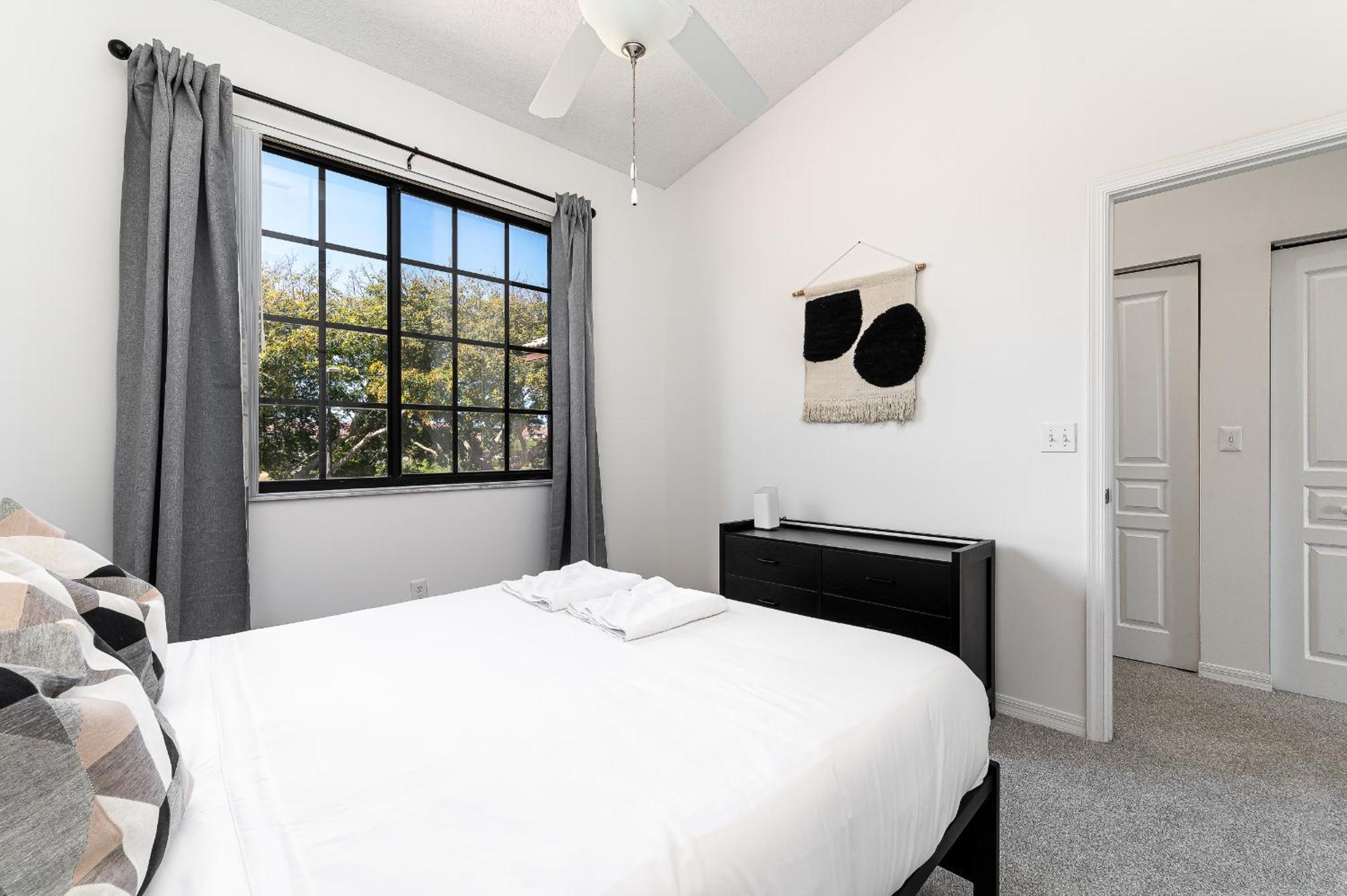 Newly Renovated Townhome With King Bed 德尔雷比奇 外观 照片